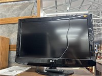 LG 32in Flatscreen TV