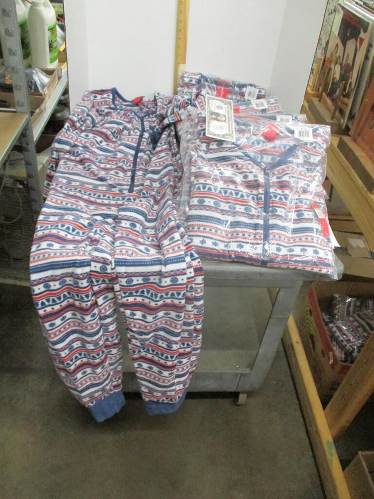 7 Women's Sz L Pajamas