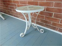 STEEL GARDEN TABLE WITH GLASS TOP