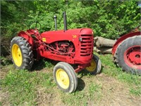 MASSEY HARRIS 30 WIDE FRONT TRACTOR WITH 3PT HITCH