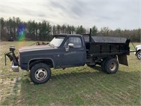 1986 GMC Sierra 2500 dump truck