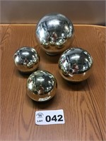 MERCURY GLASS DECOR BALLS