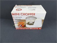 Continental Electric 1 1/2 Cup Mini Chopper New