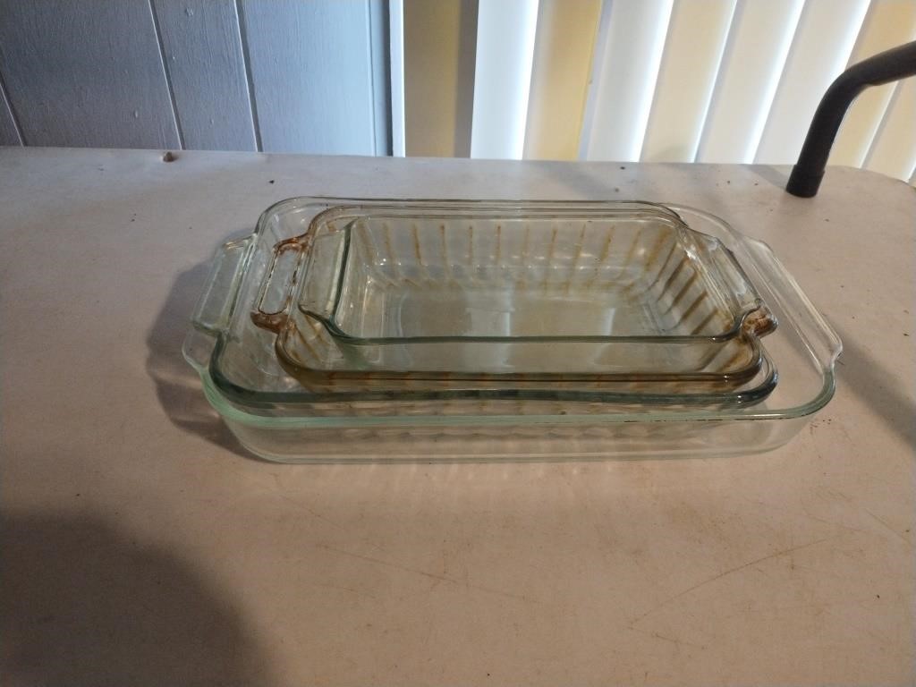 Pyrex and Anchor Hocking glass casserole dishes