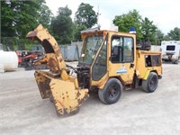 2005 Trackless MT5T 4x4 Sidewalk Tractor 2106