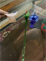 Glass rose and blown glass vase/mini fenton hat
