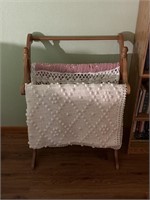 Vintage Quilt Rack 28” x 21” x 39”