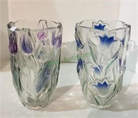 Pair of tulip vases each measuring 8 inches tall.