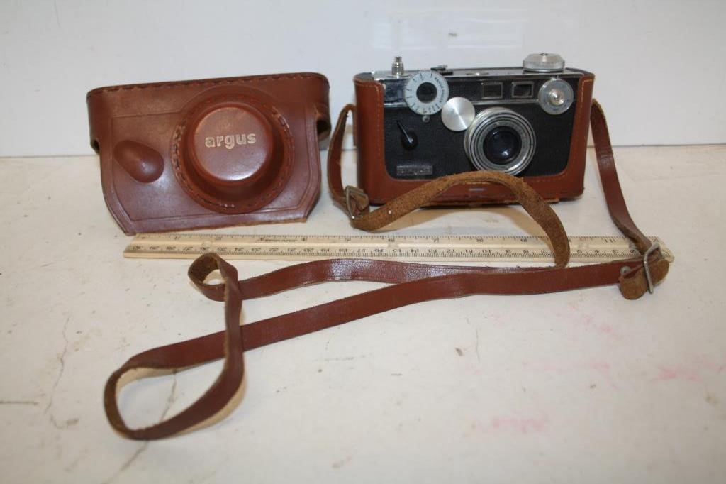 Vintage Argus Camera In Case w/Strap
