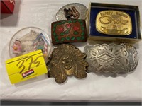 BELT BUCKLES, MINI SET OF WOODEN ORNAMENTS