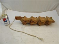 Chenille jouet en bois fait à la main Michaud Toys