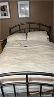 90”x96” MaryJane’s comforter, shams, & Home Queen