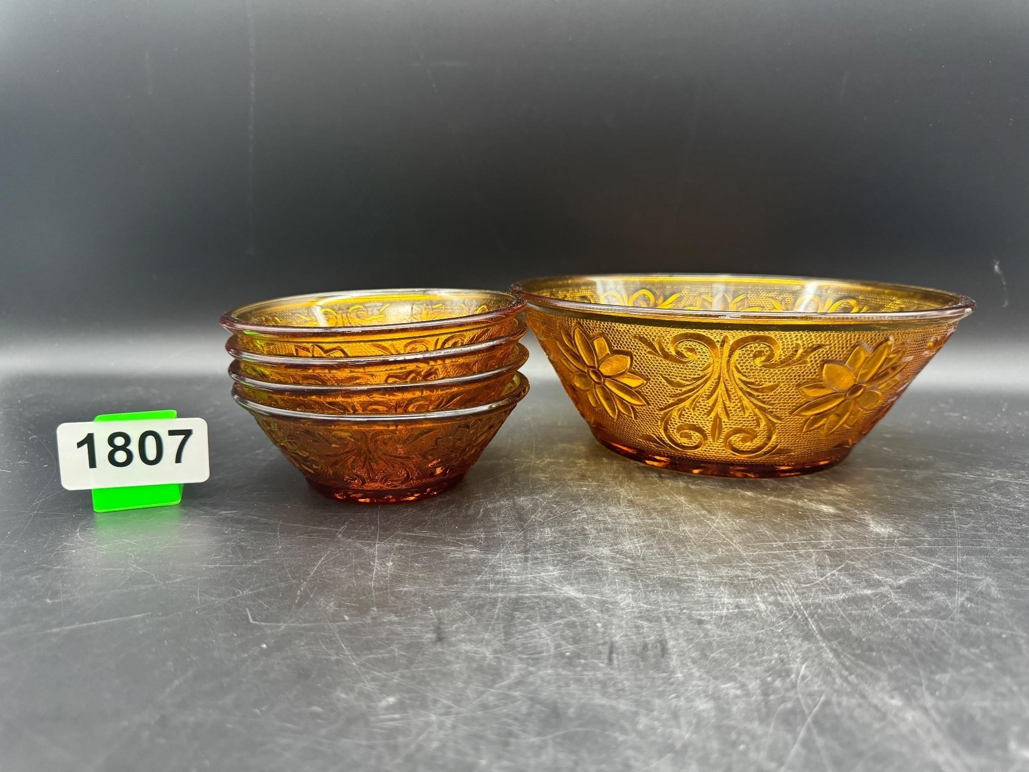 Vintage Tiara Serving Set - 1 Big, 4 small bowls
