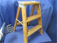 vintage wooden 2ft step ladder