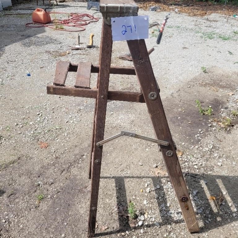 wood ladder 4 ft