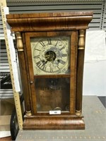 Vintage Seth Thomas mantel clock, Thomaston, CT