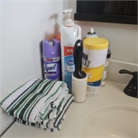 Cleaning Supplies & Towels