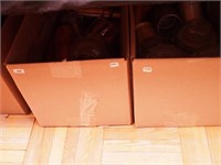 Two boxes of kitchenware including