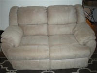 Loveseat, 60 Inches