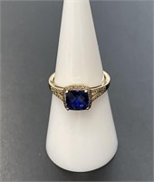 10 KT Ladies Sapphire Ring