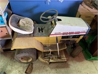 Sears LT/8E Lawn Tractor