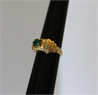 14K Yellow Gold Emerald & Diamond Ring Size 6