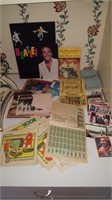 Vintage Paraphernalia, Trading Cards & Greenback