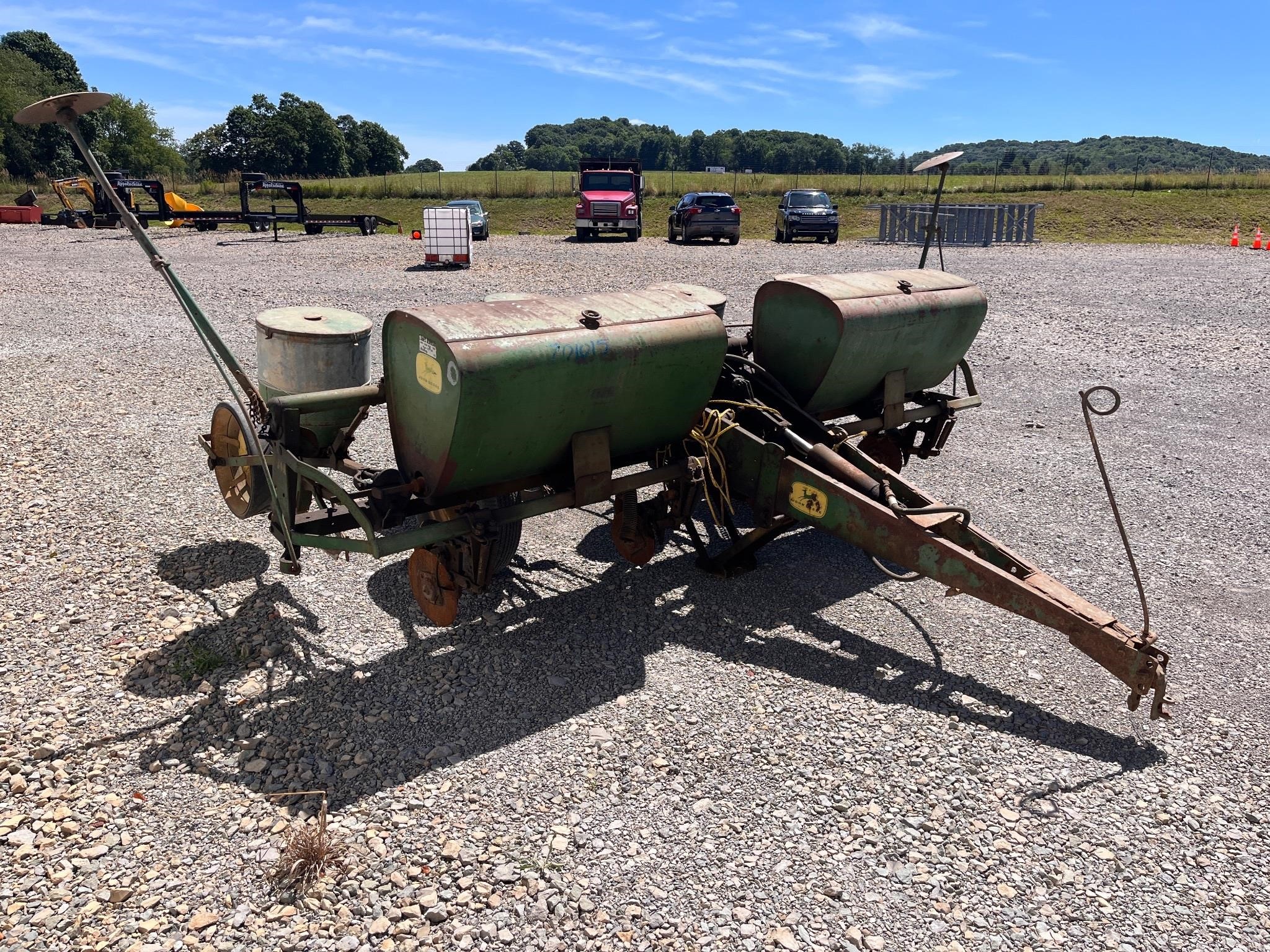 John Deere 494A Corn Planter-NO RESERVE