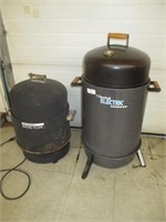 2 Electric smokers