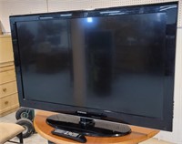 Samsung 46"tv with remote