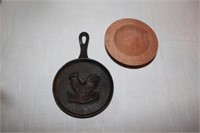 MINI CAST IRON ROOSTER PAN AND WOOD BOWL