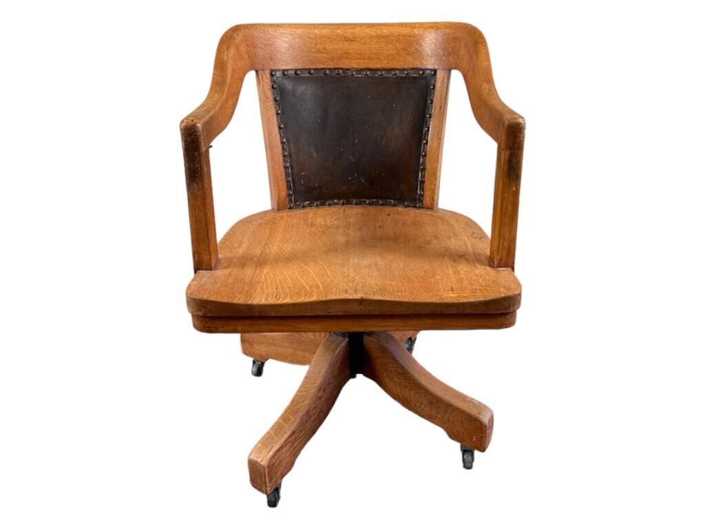 Antique Quartersawn Oak Swivel Office Chair
