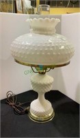 Vintage milk glass hobnail design table lamp -