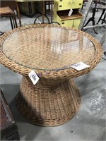 Round wicker end table w/ glass top