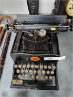 Sun Portable Typewriter