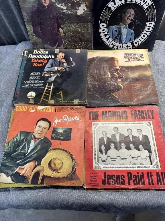 lot of 25 Country vinyl records
