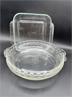 Pyrex Pie Plates and Baking Pan