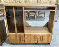 Wooden TV cabinet w/ wheels 21x55x51