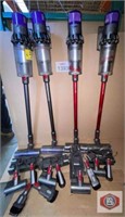 4 pcs mix Dyson; assorted Dyson vacuums, 2 pcs