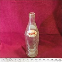 Sussex Ginger Ale 26oz. Beverage Bottle (Vintage)