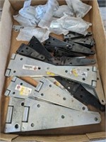 GROUP OF HINGES