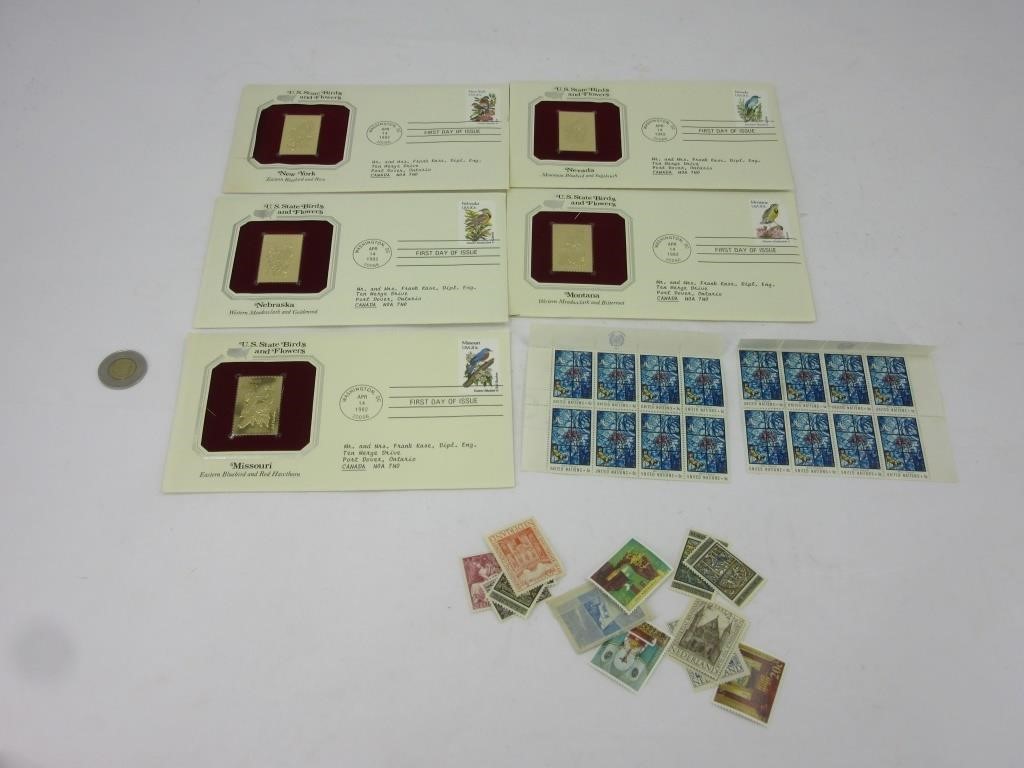 Enveloppes premiers plie avec timbres plaqués or