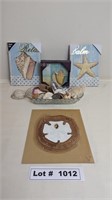 SHELL THEMED WALL DÉCOR, VINTAGE INIDANA GLASS BOW