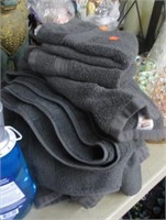 BATH TOWELS & WASH CLOTHES