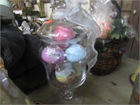 BATH BOMBS IN CONTAINER