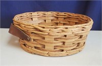 Vintage PYREX Basket Carrier round