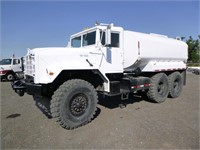 1983 AM General 13' T/A 4,000 Gallon Water Truck