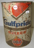 Vintage Gulf Gulfpride Select metal can. Measures