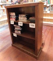 4 shelf bookcase, 31.5" x 11.5" x 42.5"