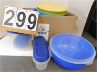 Box of Tupperware Storage Tubs ~ Bowls